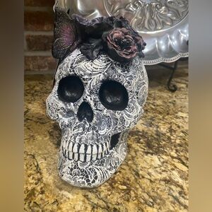 Christian Lacroix Lace embosed floral HALLOWEEN SKULL - Brand new